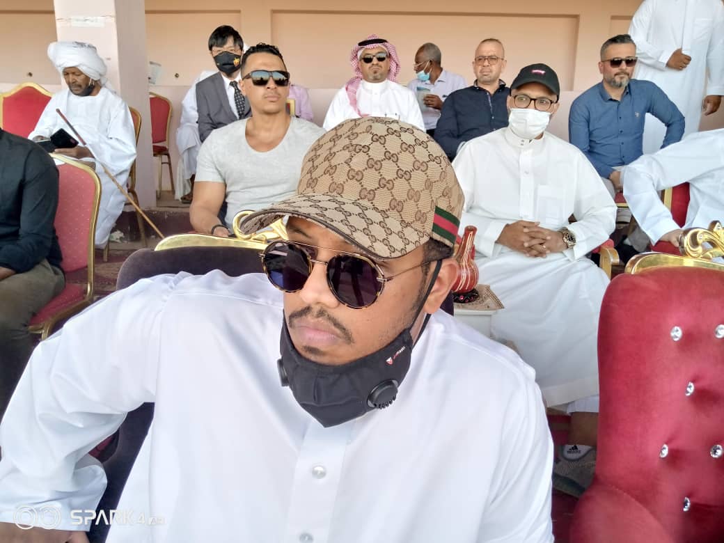 التازي يتبرع ب 2 مليار لنادي العاصمة لسباق الخيل