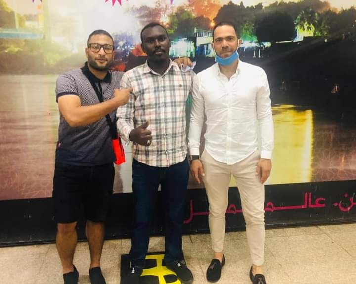 وصول مدرب المريخ الجديد التونسي جمال خشارم