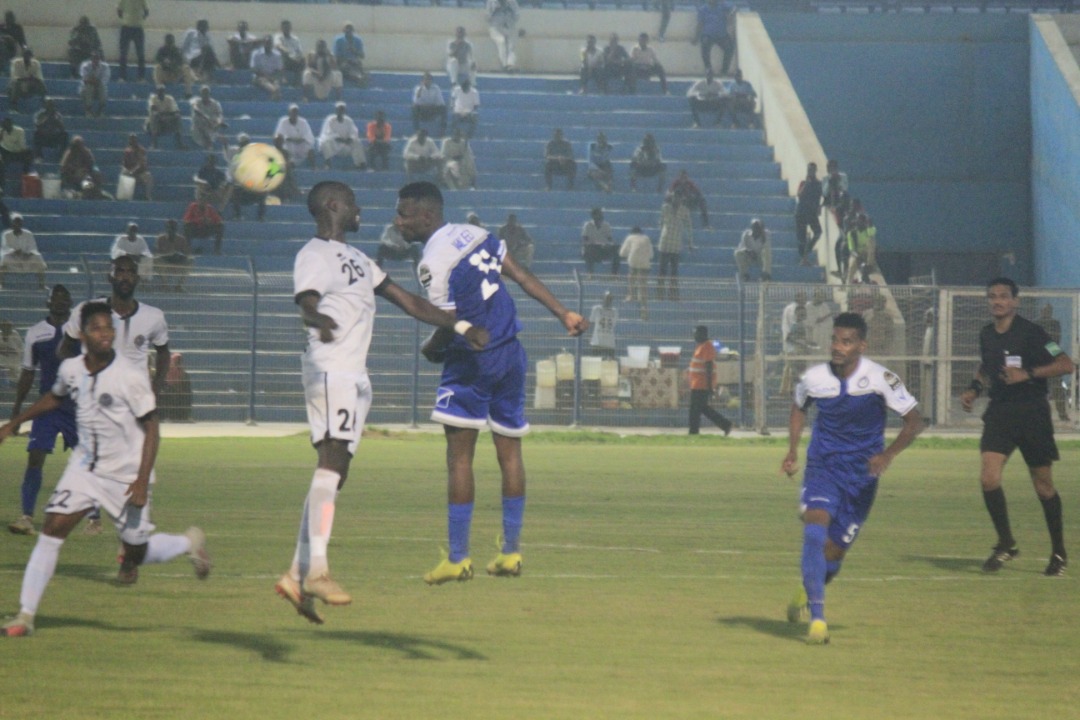 الهلال يعبر مطب المكوك بثلاثية أطهر والماكوك