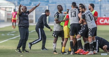 المريخ يتقدم  بثنائية  و الأهلى المصري يدرك التعادل ويتأهل