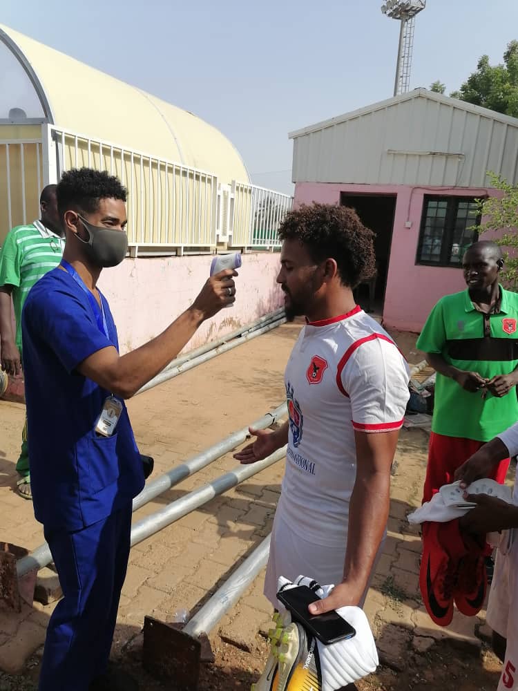 الدوري الممتاز يعيد الحياة إلى ملاعب كرة القدم السودانية