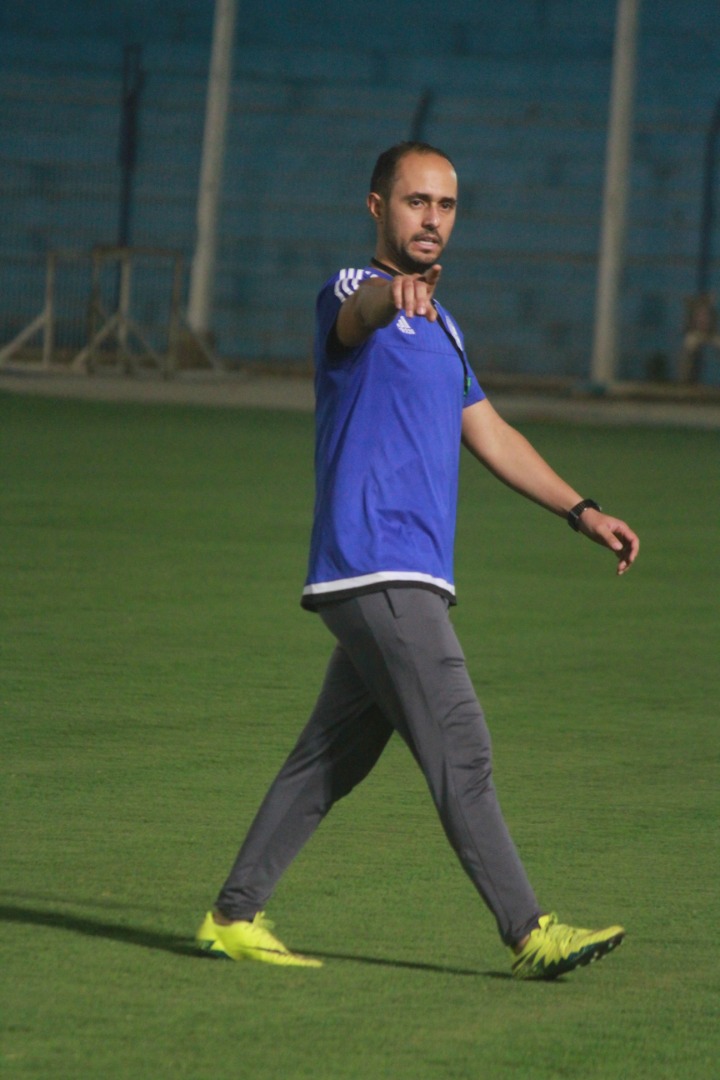 الهلال ينهي أزمة مدرب أحماله التونسي