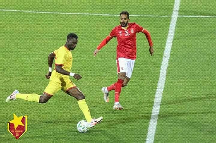صمد في الأول وإنهار في الثاني المريخ يخسر بثلاثية أمام الأهلى المصري