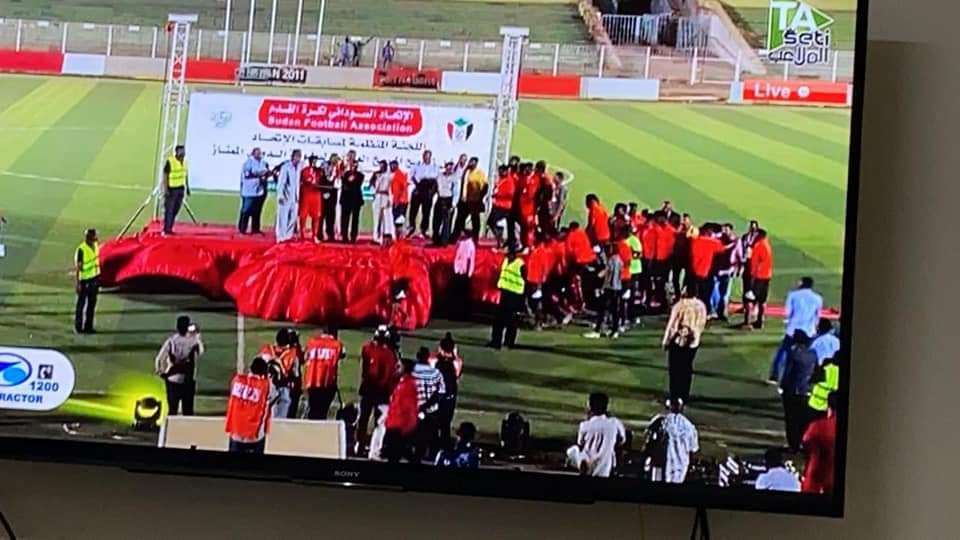 اللجنة المنظمة للمسابقات تتوج المريخ رسميا بدوري 2017-2018